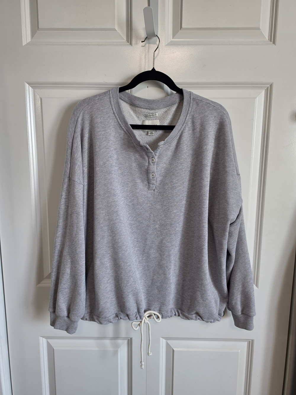 American Eagle Outfitters Heather Light Gray Henley Drawstring Sweatshirt